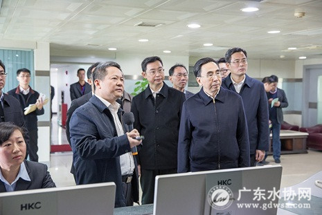 朱小丹省长亲切慰问供水一线员工